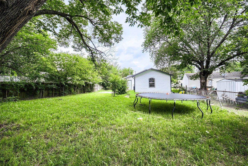 326 E Holley Street - Photo 28