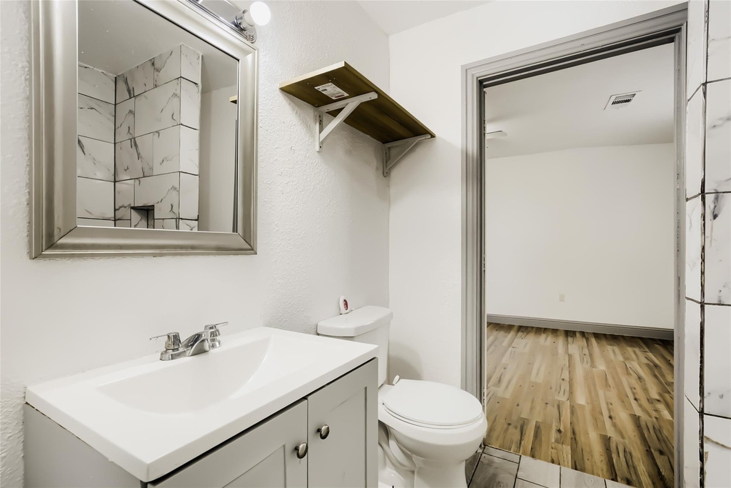326 E Holley Street - Photo 11