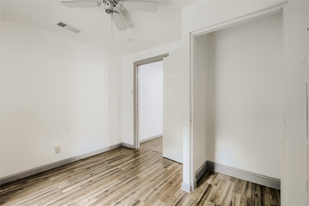 326 E Holley Street - Photo 14