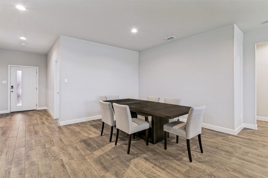 1608 Central Park Drive - Photo 10