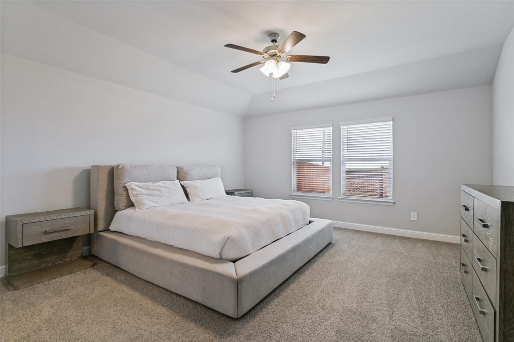 1608 Central Park Drive - Photo 11