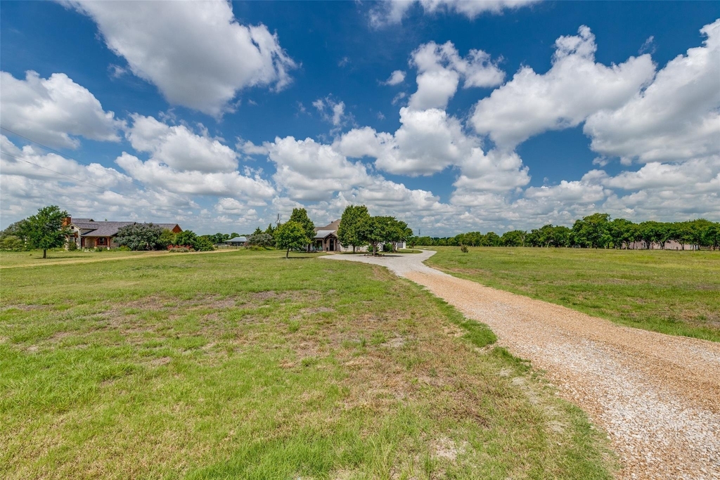 1177 Lone Star Road - Photo 0