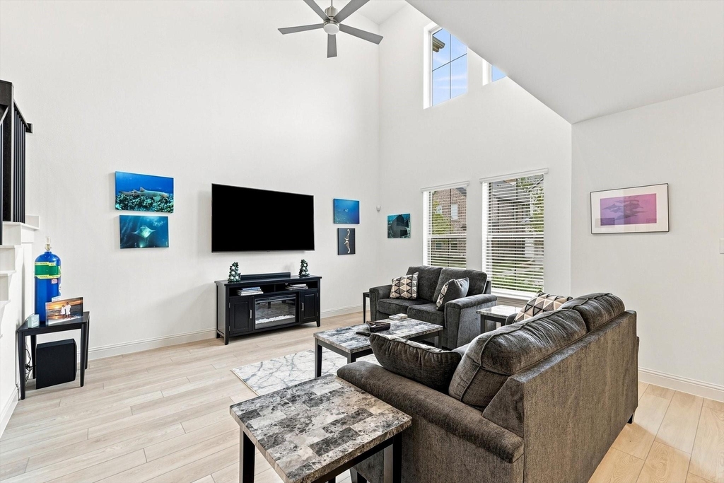 4833 Lunker Street - Photo 6