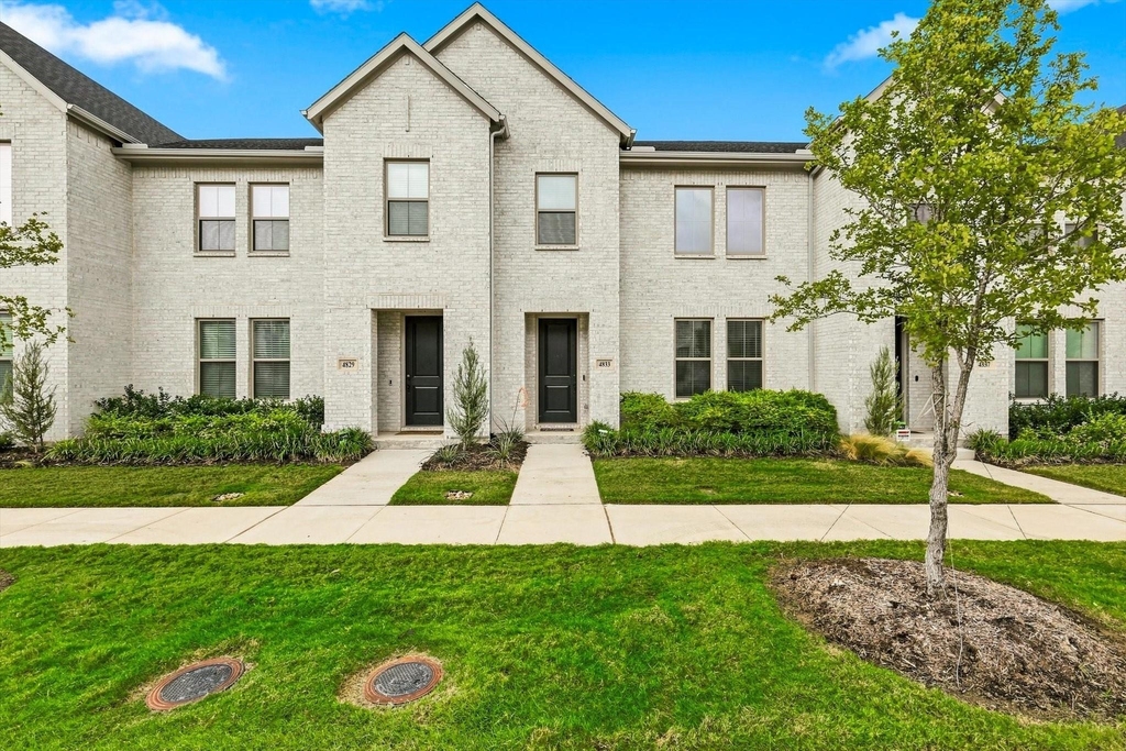 4833 Lunker Street - Photo 0