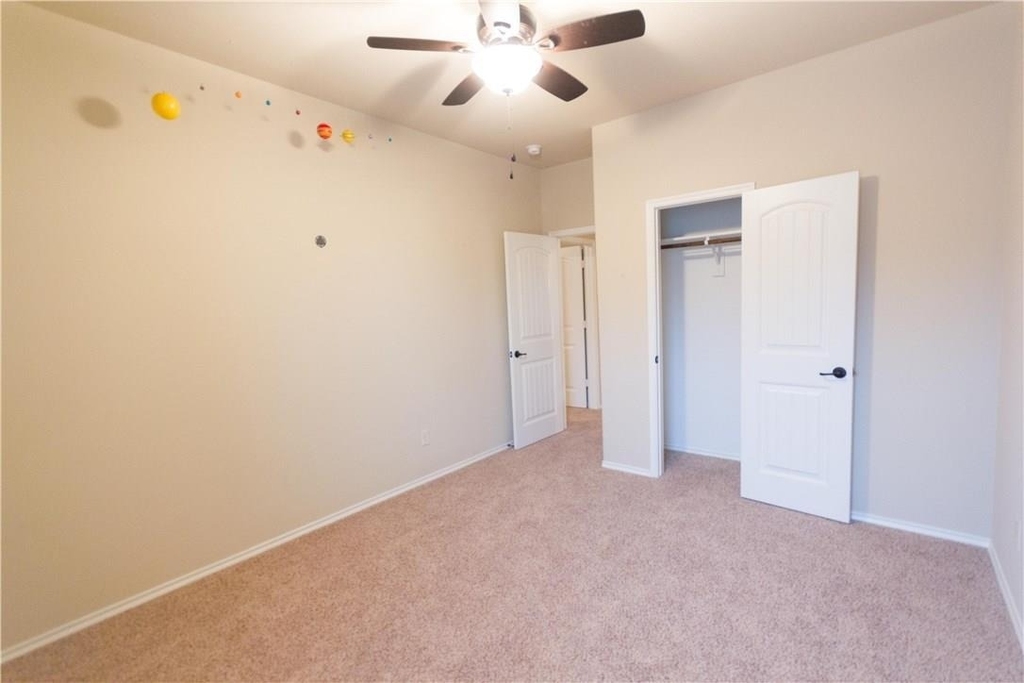 405 Riverstone Way - Photo 18