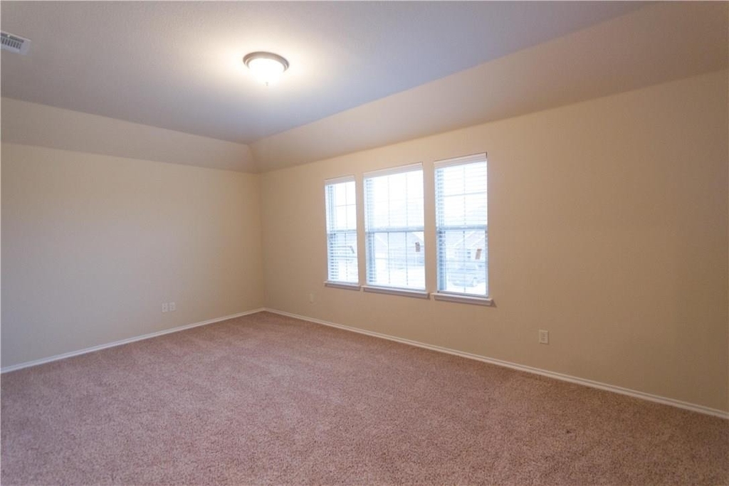 405 Riverstone Way - Photo 14