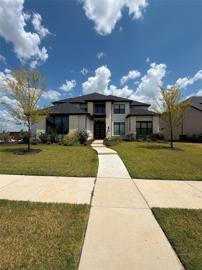 1560 Fairmont Drive - Photo 1