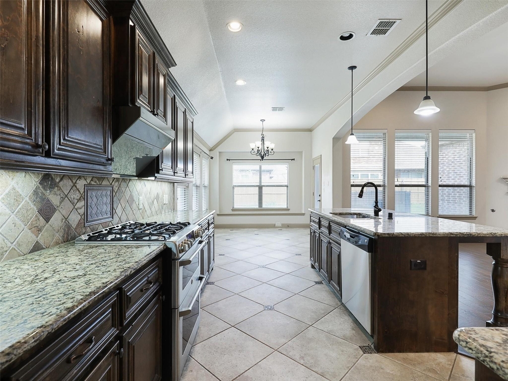 400 Oxford Place - Photo 13