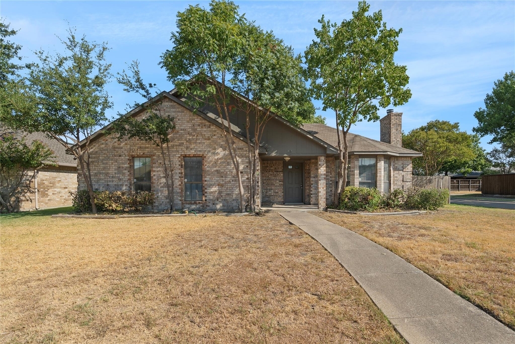1933 Lavaca Trail - Photo 0