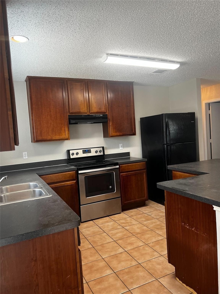 1601 Hedgewood Trail - Photo 6