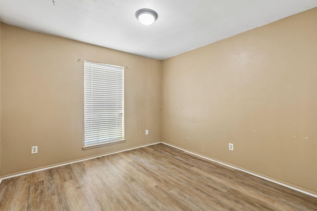 1823 Randolph Drive - Photo 8