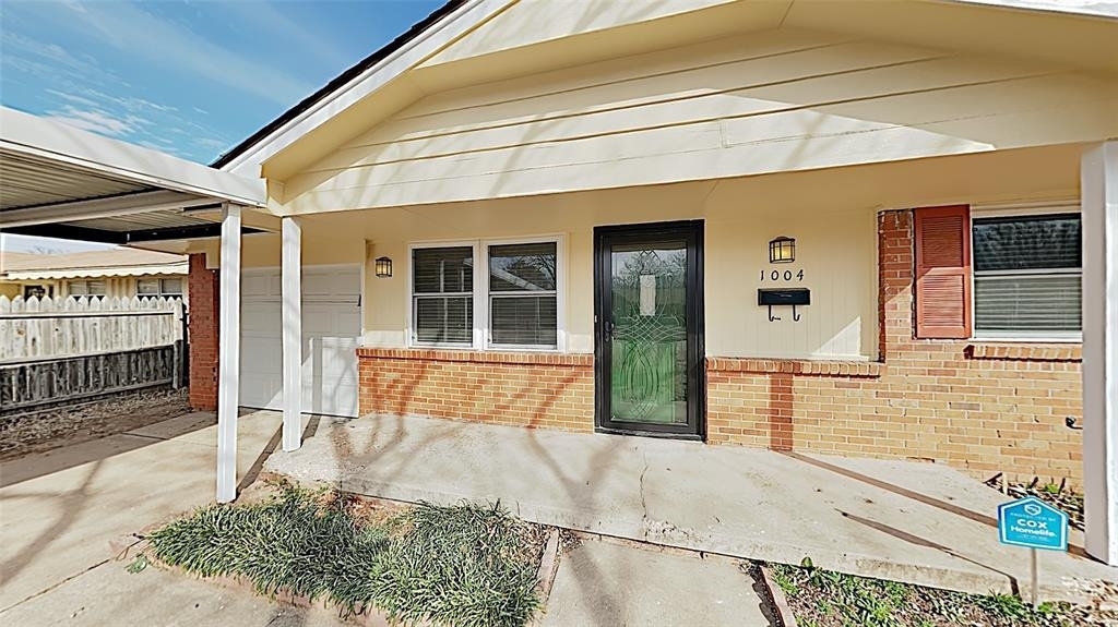 1004 Moraine Avenue - Photo 2