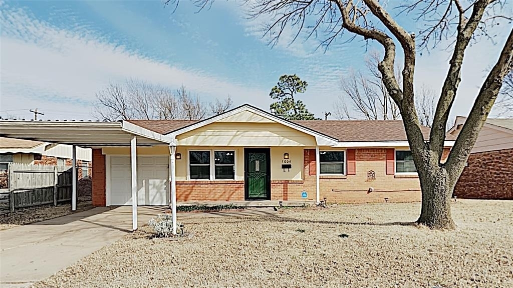 1004 Moraine Avenue - Photo 0