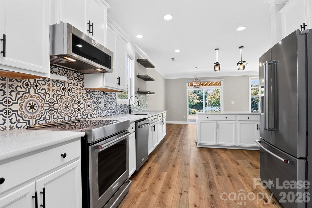 12724 Franklin Square Road - Photo 6