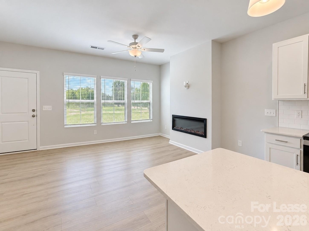 6514 Harlech Street - Photo 4