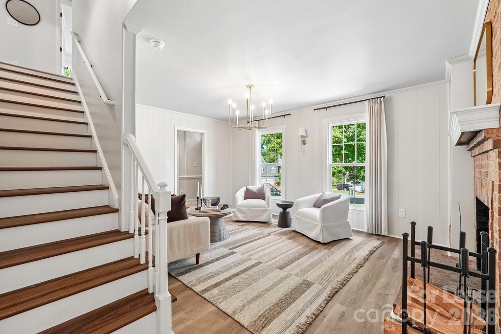 2947 Heathgate Road - Photo 3