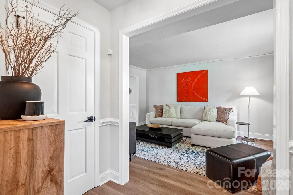 2947 Heathgate Road - Photo 5