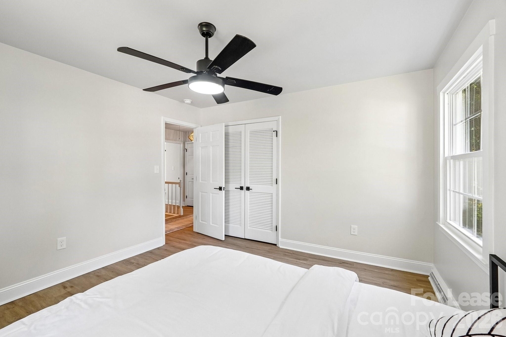 2947 Heathgate Road - Photo 34