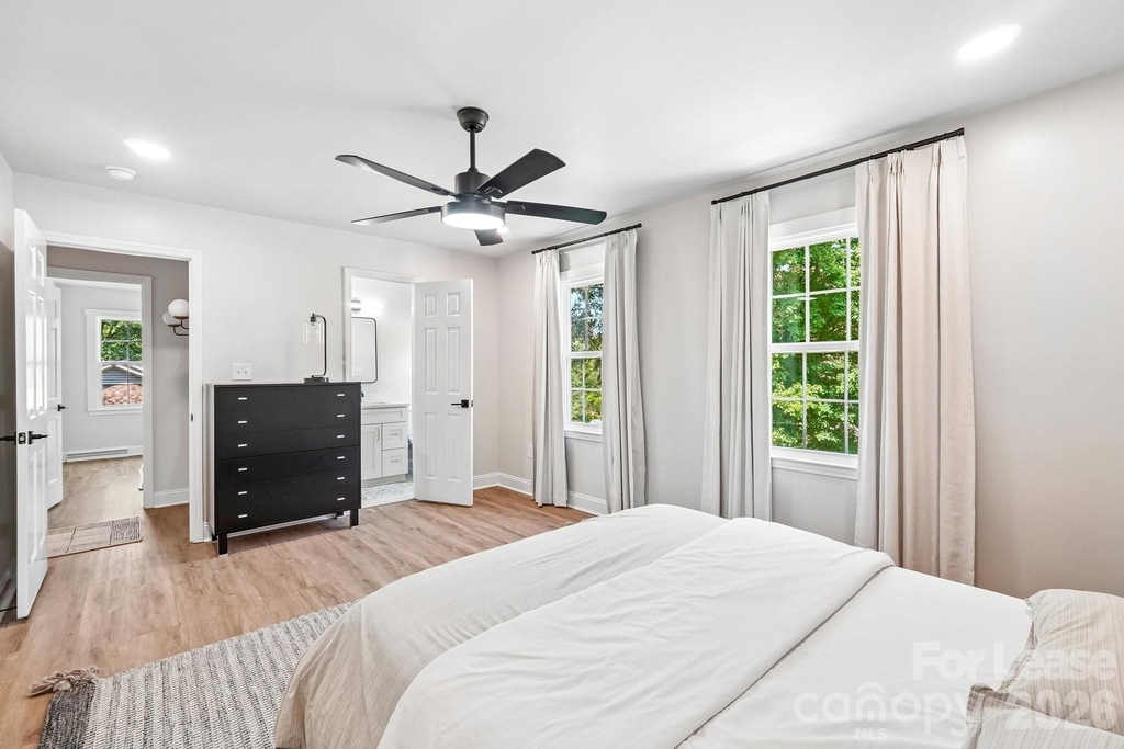 2947 Heathgate Road - Photo 37
