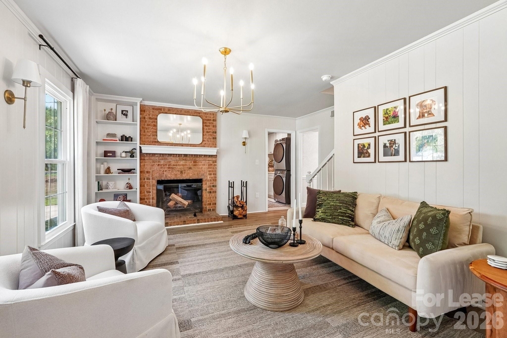 2947 Heathgate Road - Photo 4