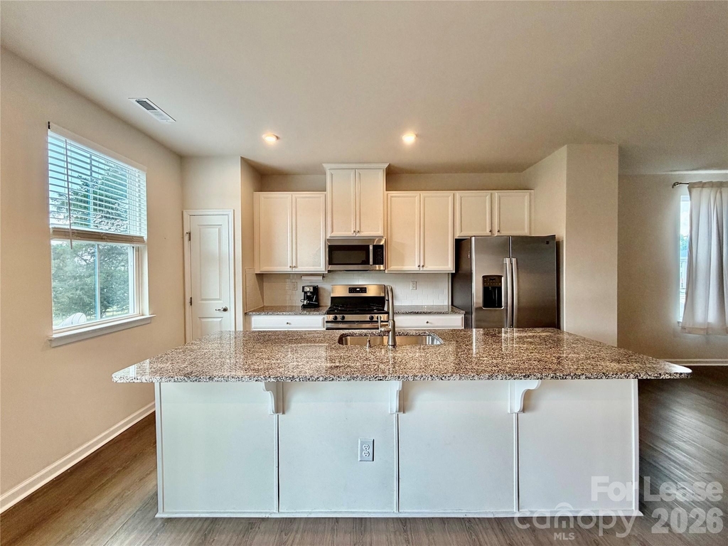 2662 Grantham Place Drive - Photo 7