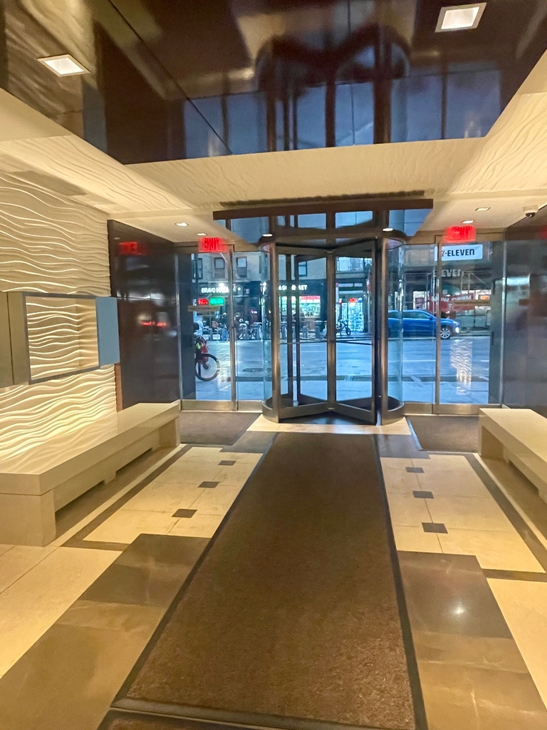 West 52nd Street - Photo 11