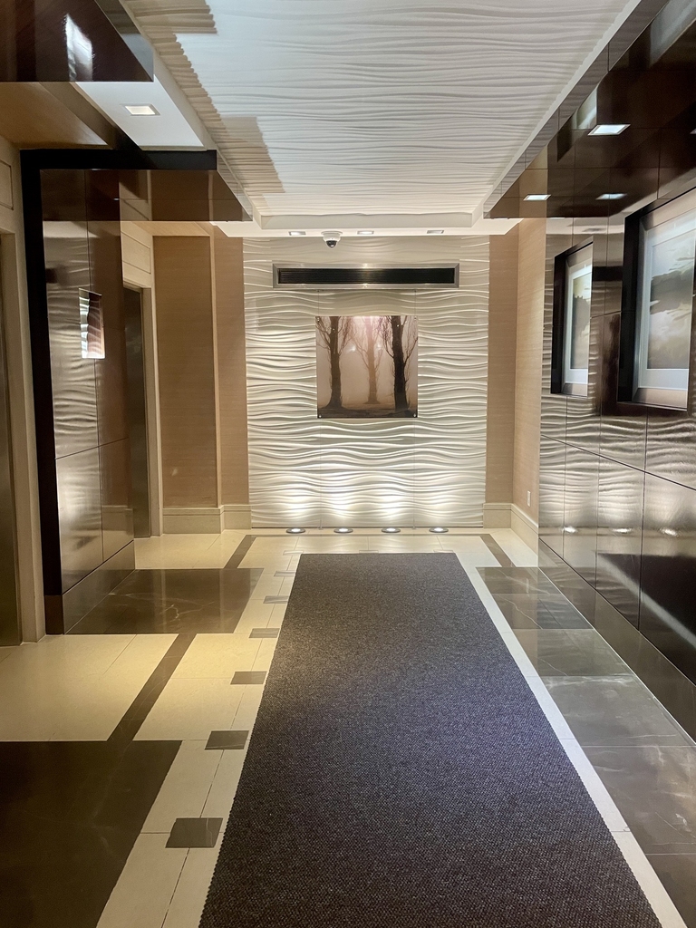 West 52nd Street - Photo 9