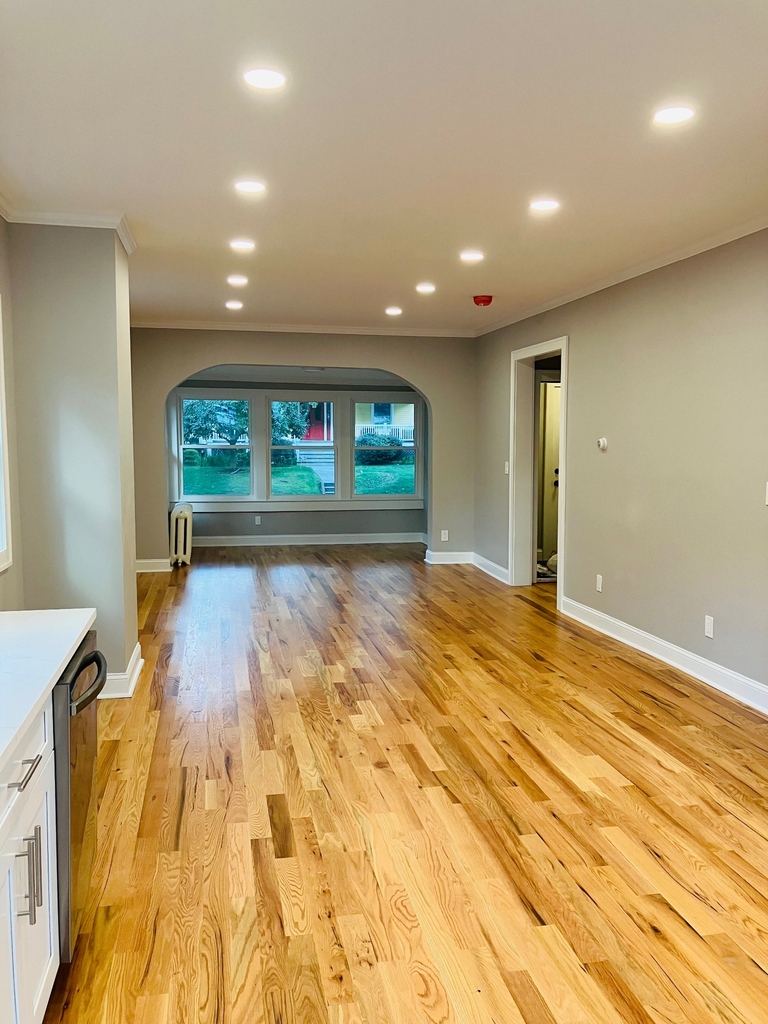 75 Waller Avenue - Photo 0