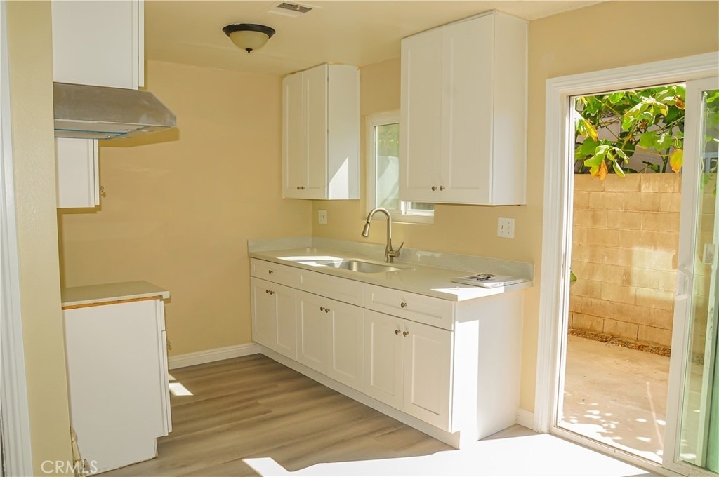4584 Bandera Street - Photo 5