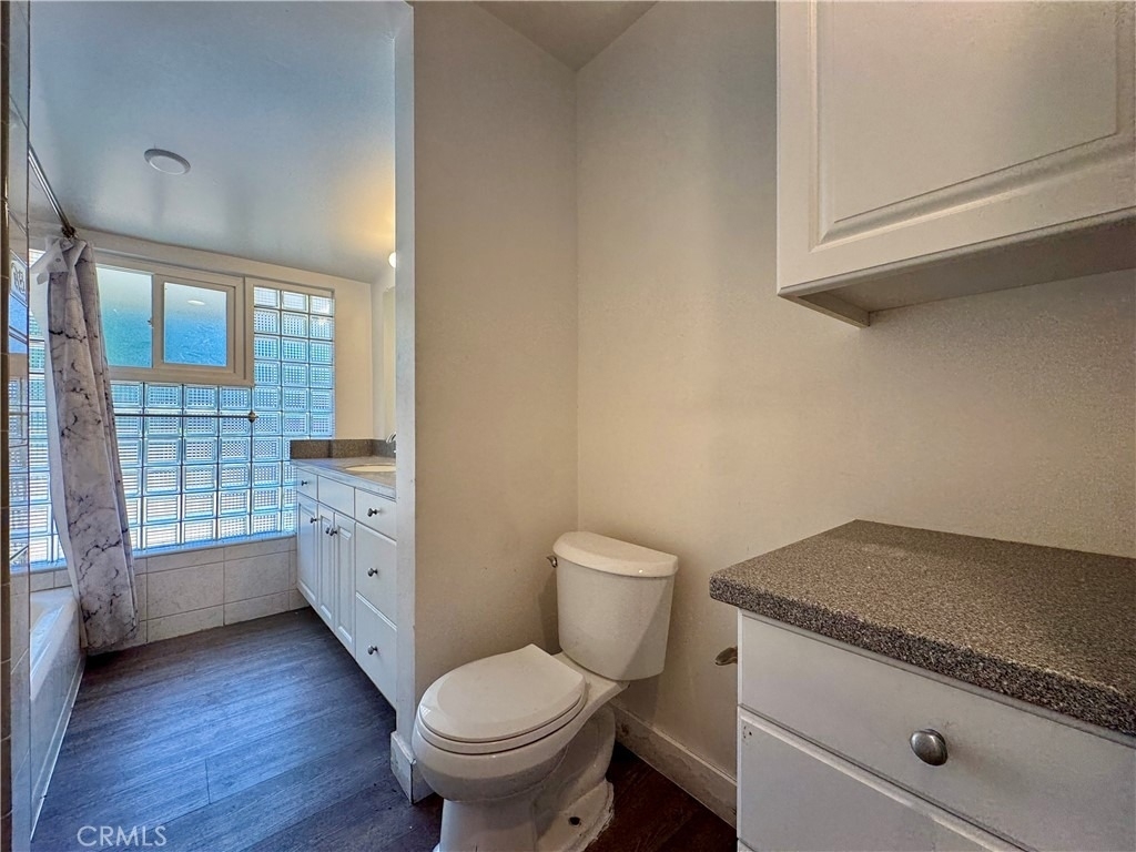 3052 Burton - Photo 8