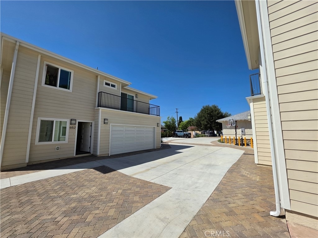 650 Grand Avenue W - Photo 23