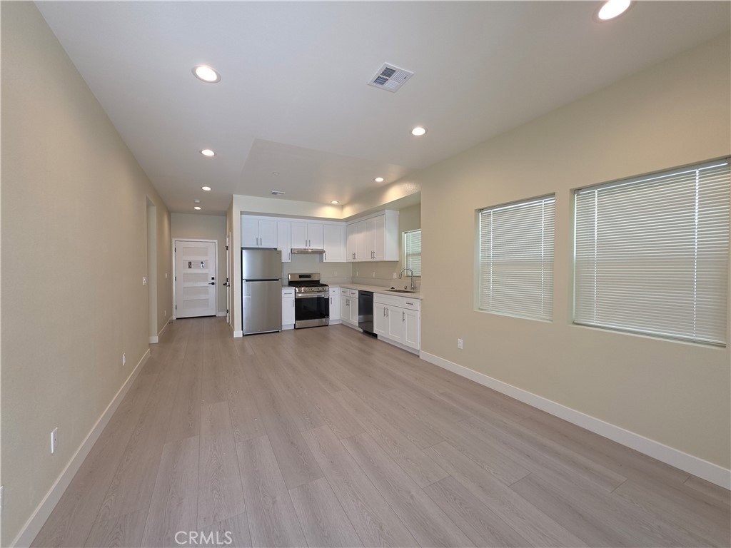 650 Grand Avenue W - Photo 7