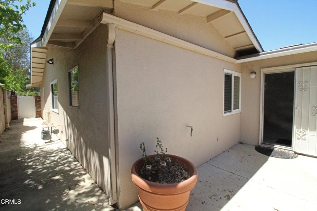 2556 Neptune Place - Photo 3