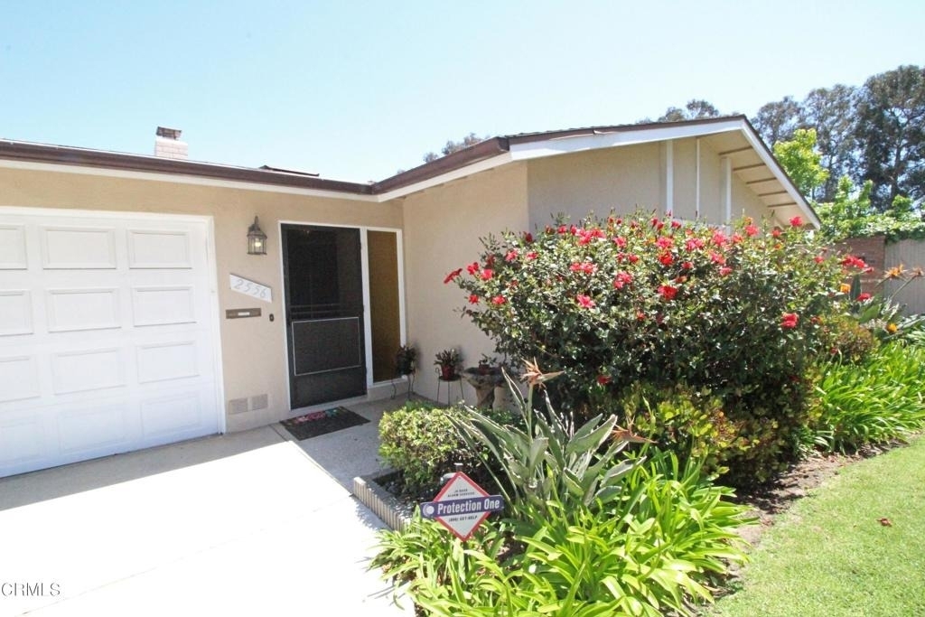 2556 Neptune Place - Photo 0