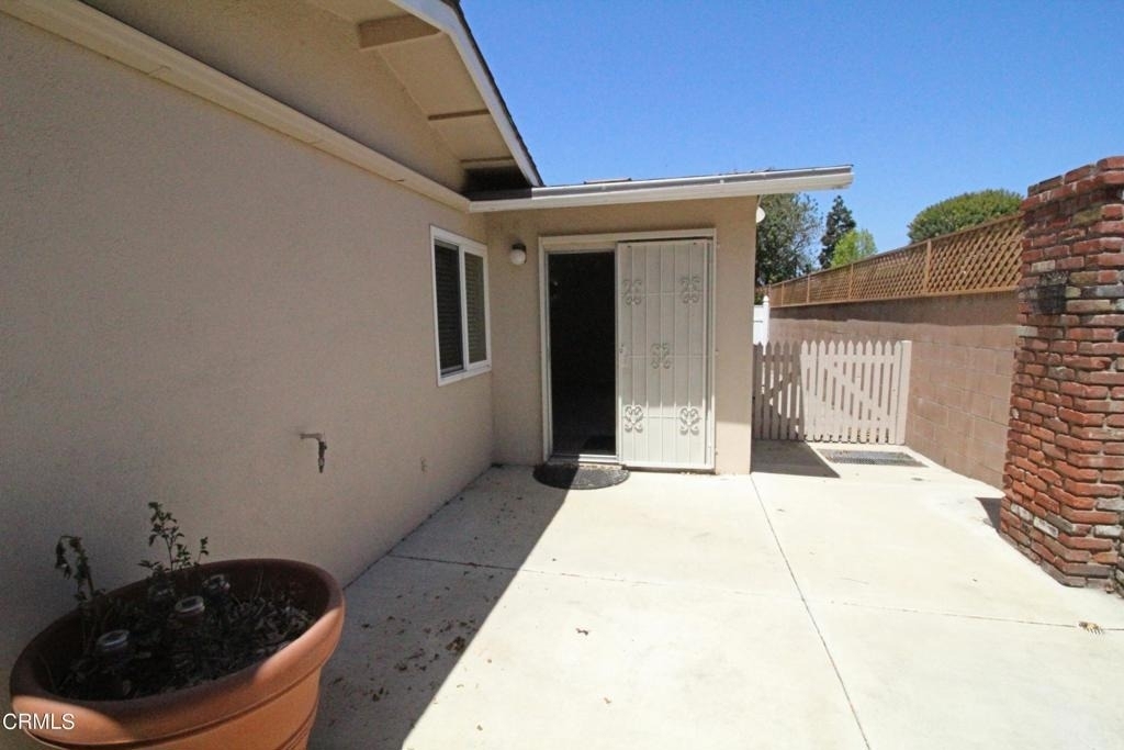 2556 Neptune Place - Photo 4