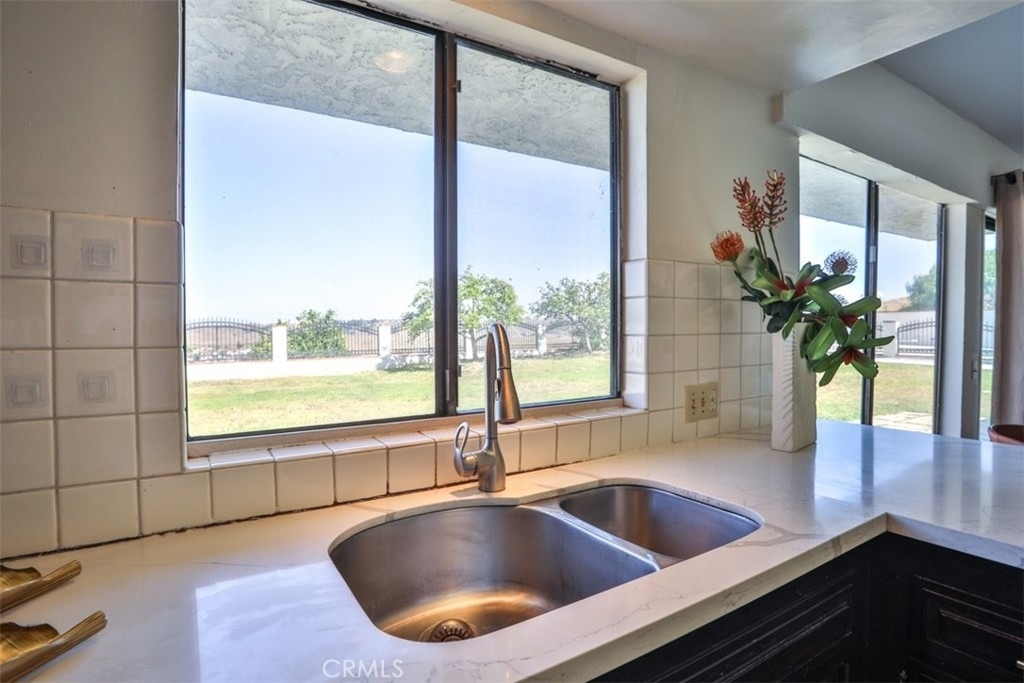 1736 Derringer Lane - Photo 17