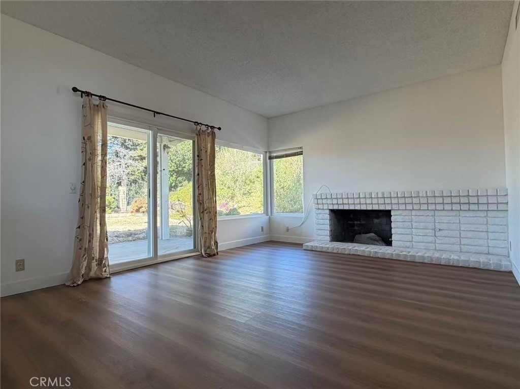21549 Ambushers Street - Photo 8