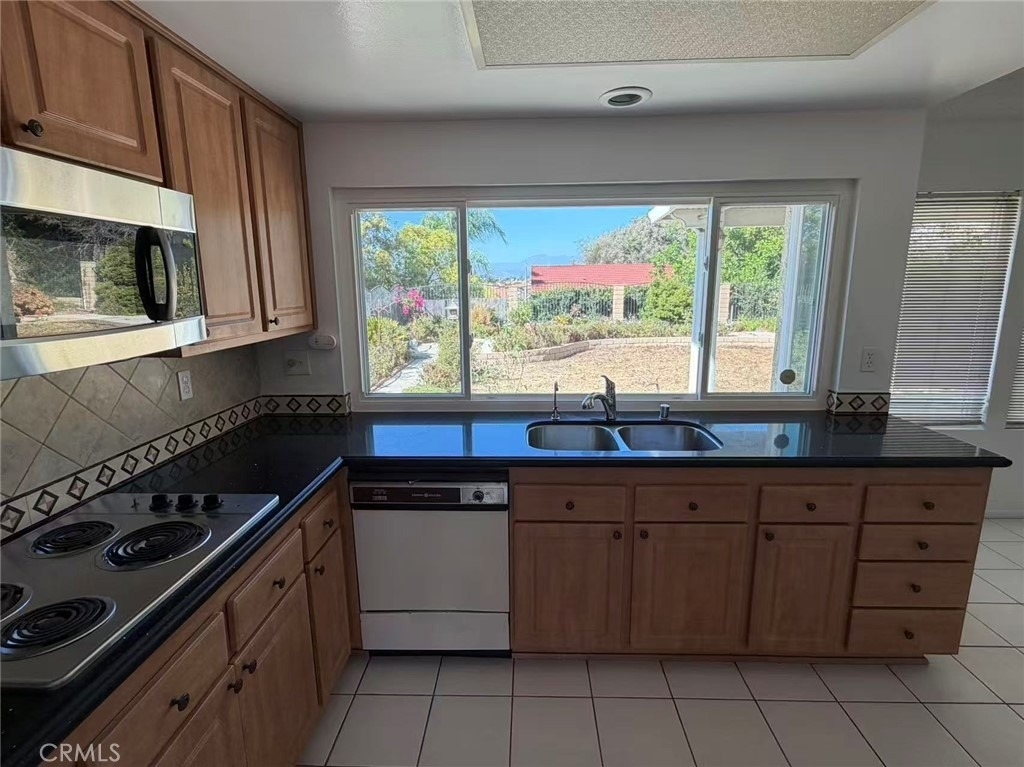 21549 Ambushers Street - Photo 6