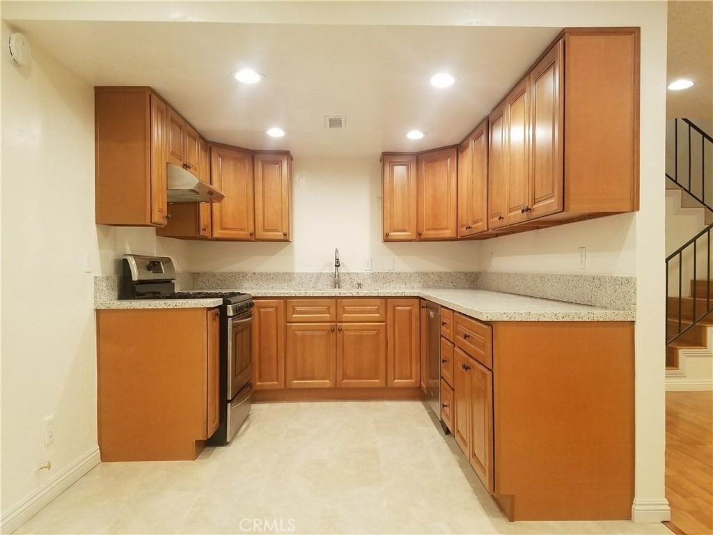 1921 Hawaii Street - Photo 6