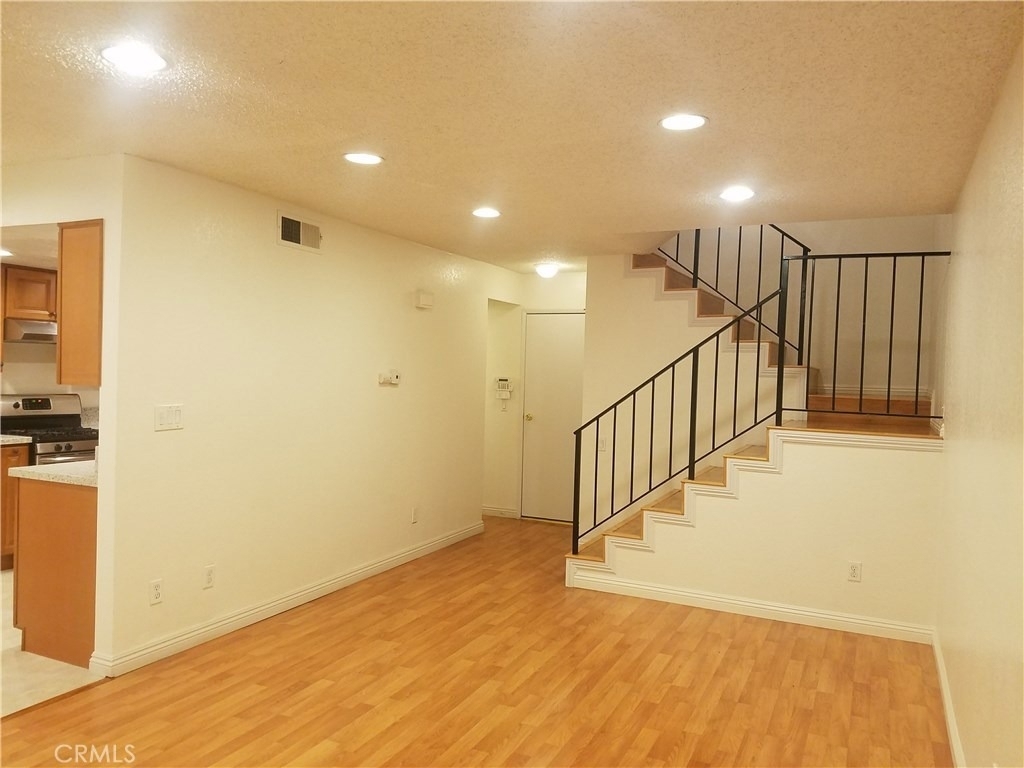 1921 Hawaii Street - Photo 3