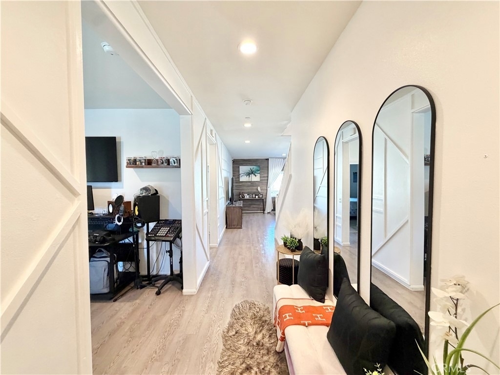 30120 Crescent Pointe Way - Photo 4