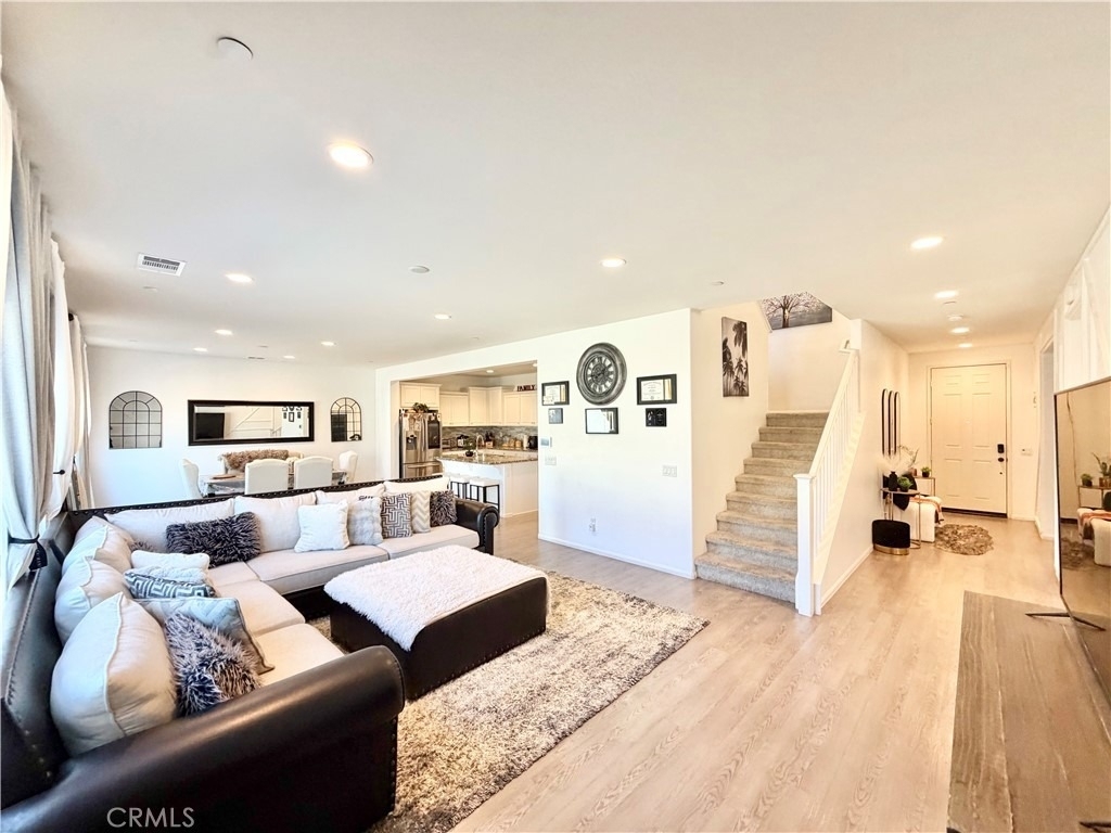 30120 Crescent Pointe Way - Photo 11
