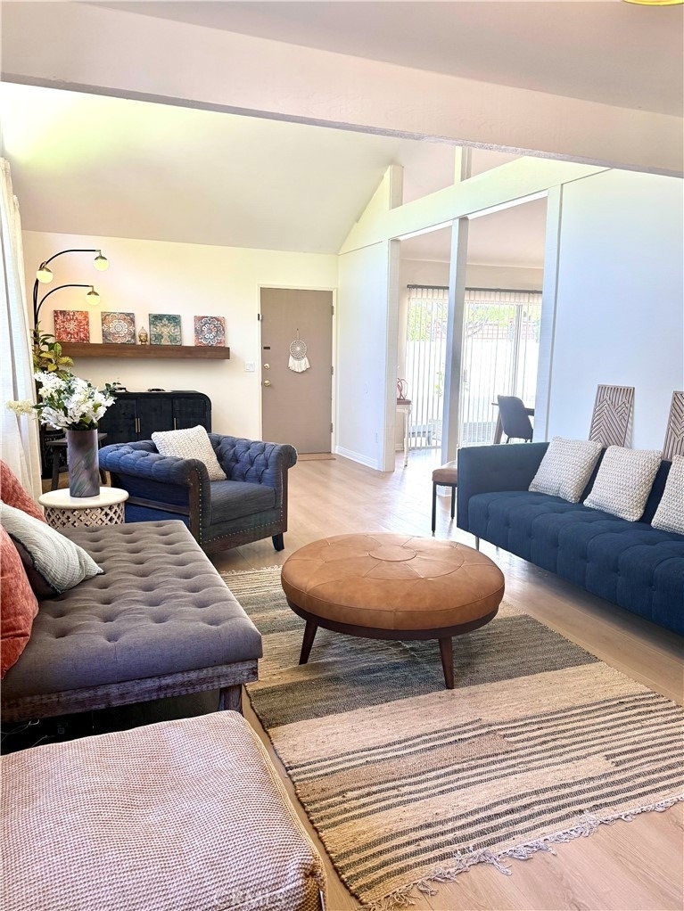 10215 Larwin - Photo 6