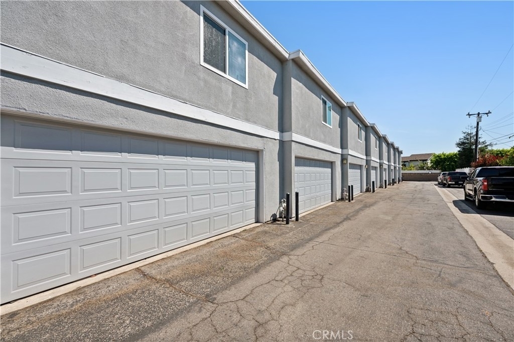 25018 Eshelman Avenue - Photo 26