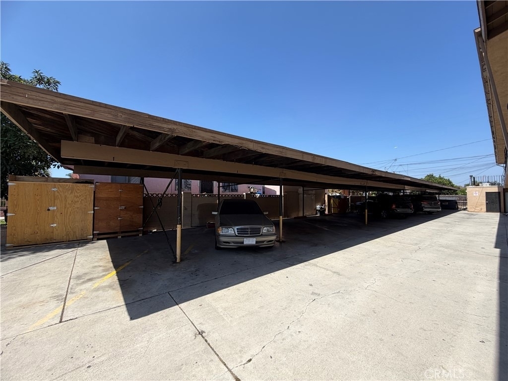 4329 E 55th Street - Photo 12