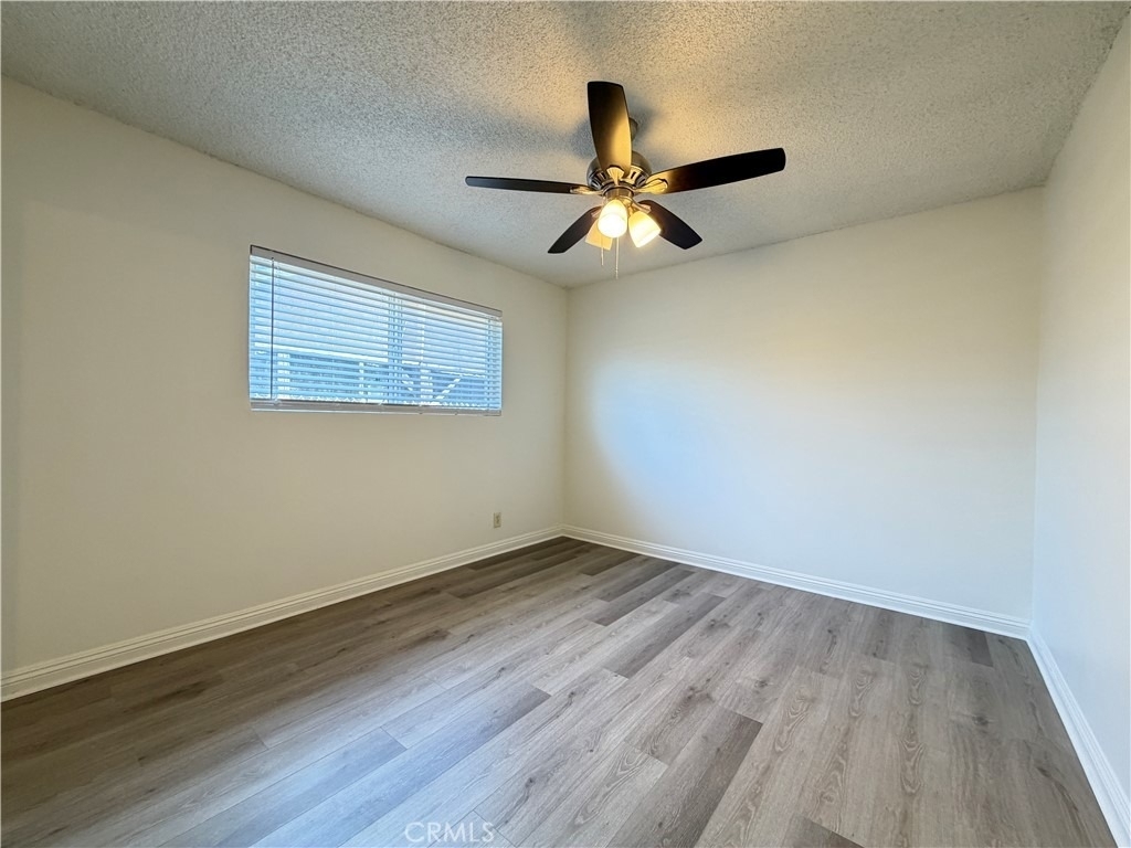 4329 E 55th Street - Photo 10