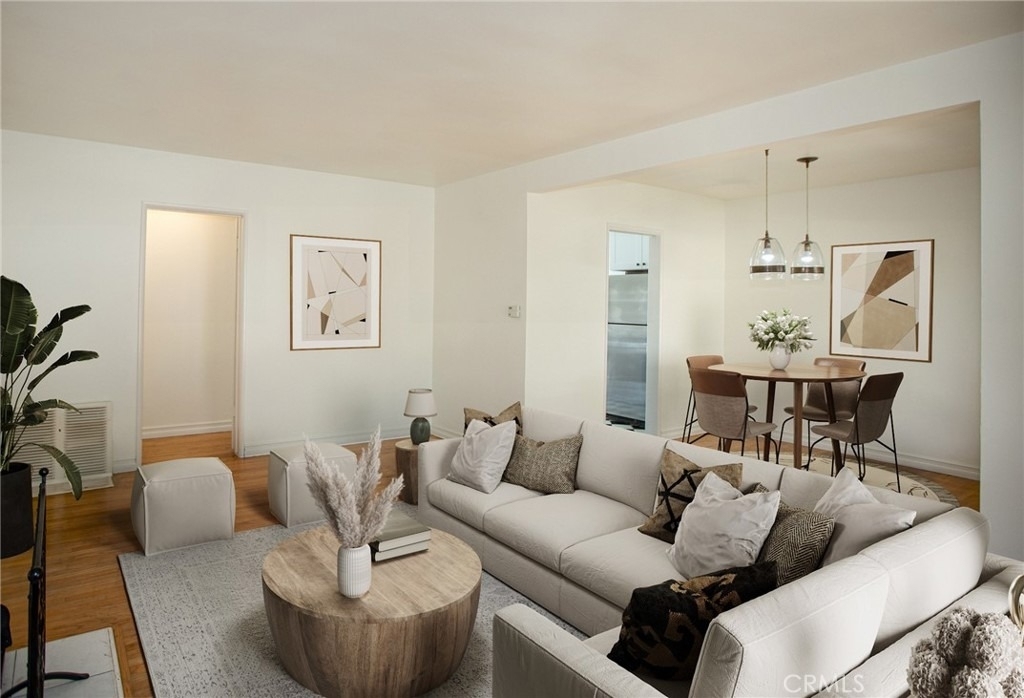 22908 Kathryn Avenue - Photo 3
