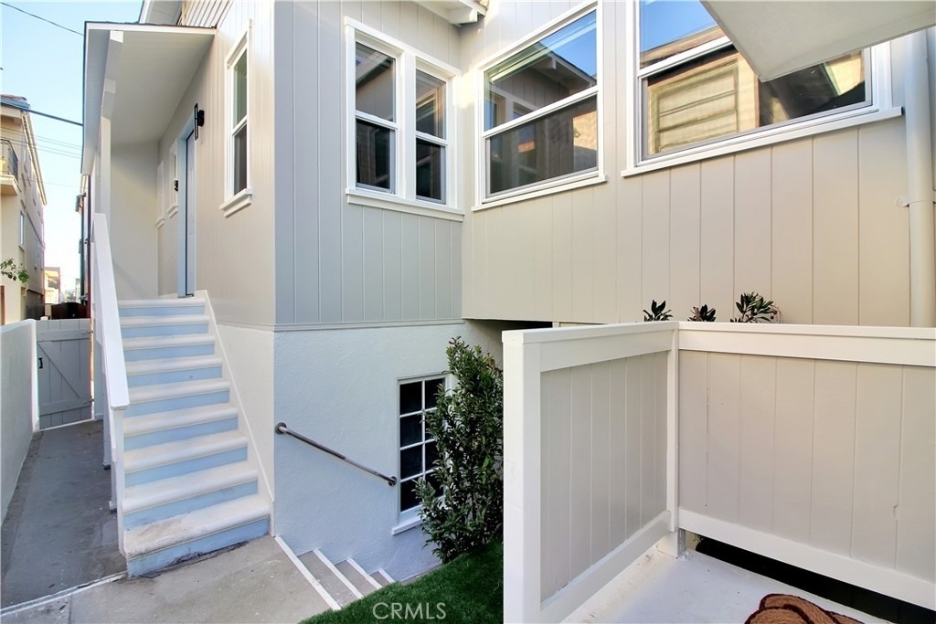 230 30th Street - Photo 0