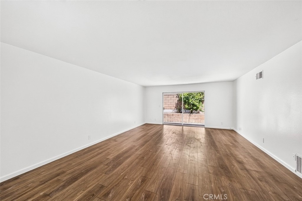 901 N Citrus Drive - Photo 3