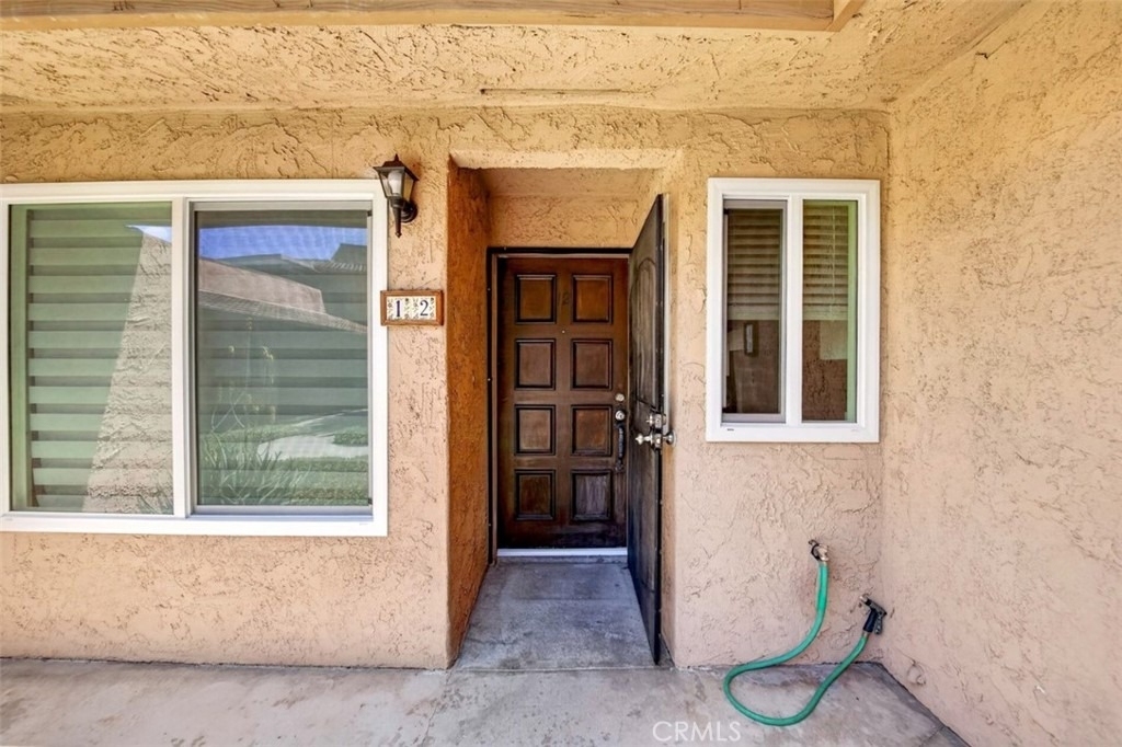 901 N Citrus Drive - Photo 2